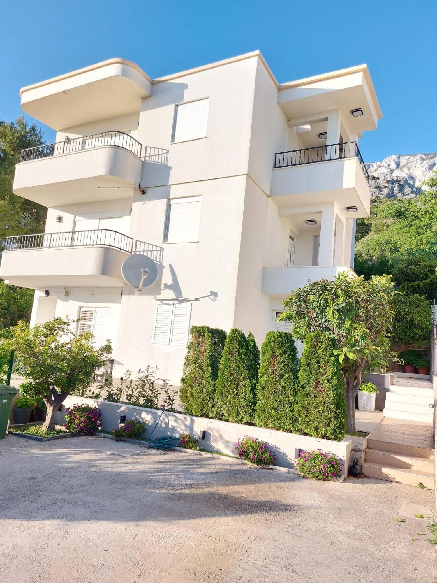 Charmy Petra With Pool Apartment *