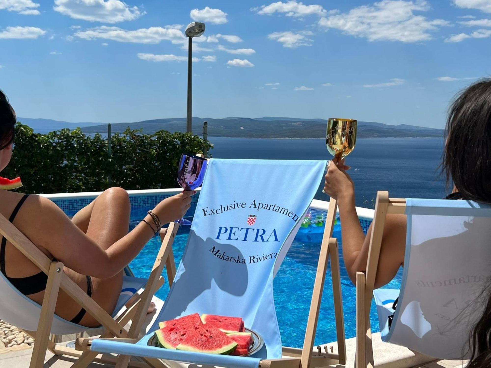 Apartment Charmy Petra With Pool